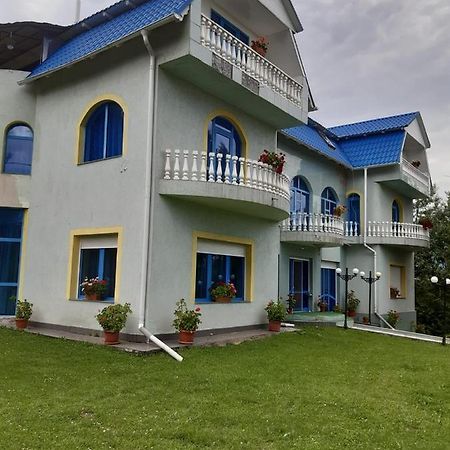 Hotel Casa Albastra Drumu Carului Esterno foto